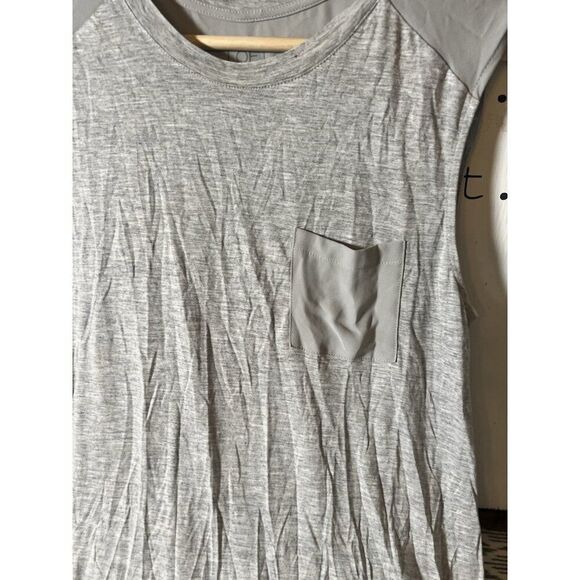 Ann Taylor Loft Womens Gray Semi Sheer Sleeveless Tank Top Pocket T Medium. - Picture 2 of 6